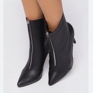 Black pointed toe boots